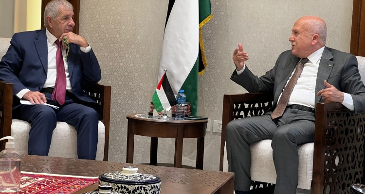 جمعية مدققي الحسابات القانونيين الفلسطينية تلتقي وزير الاقتصاد وتؤكد على تكامل الأدوار بين القطاعين العام والخاص